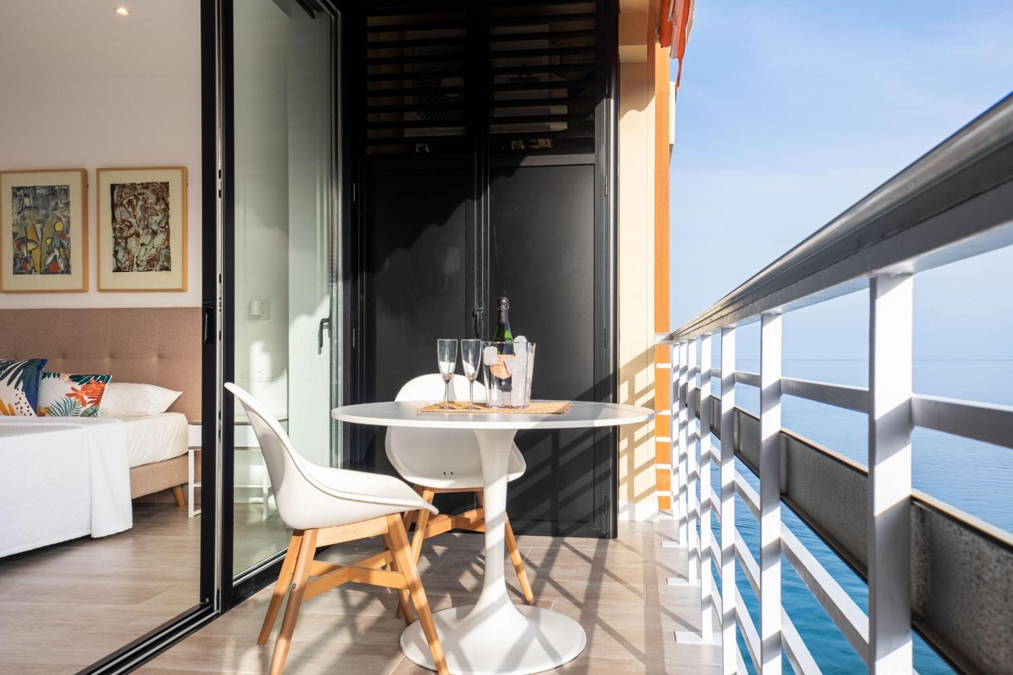 Fabuloso Apartamento Con Increibles Vistas Al Mar Торемолинос Екстериор снимка