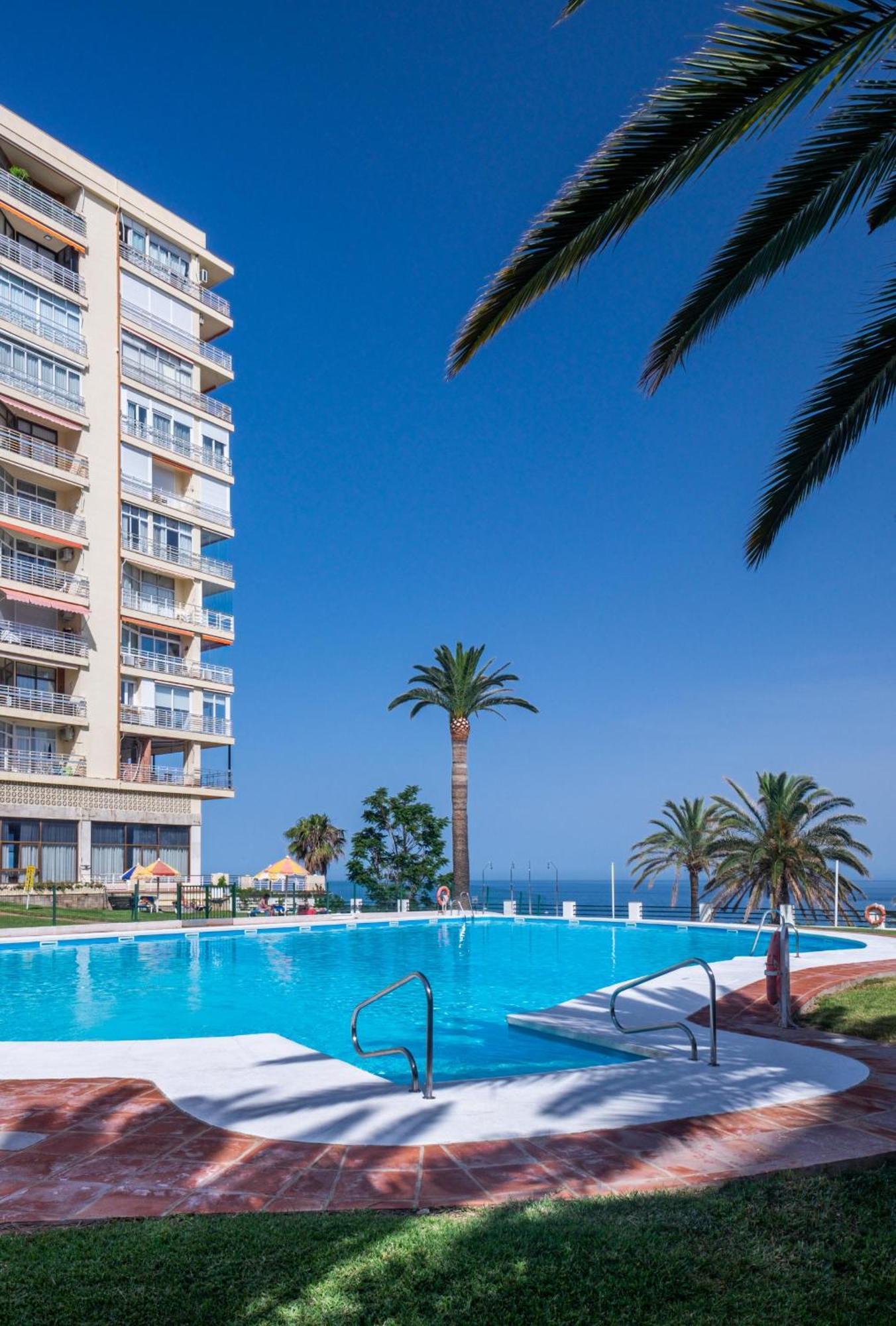 Fabuloso Apartamento Con Increibles Vistas Al Mar Торемолинос Екстериор снимка